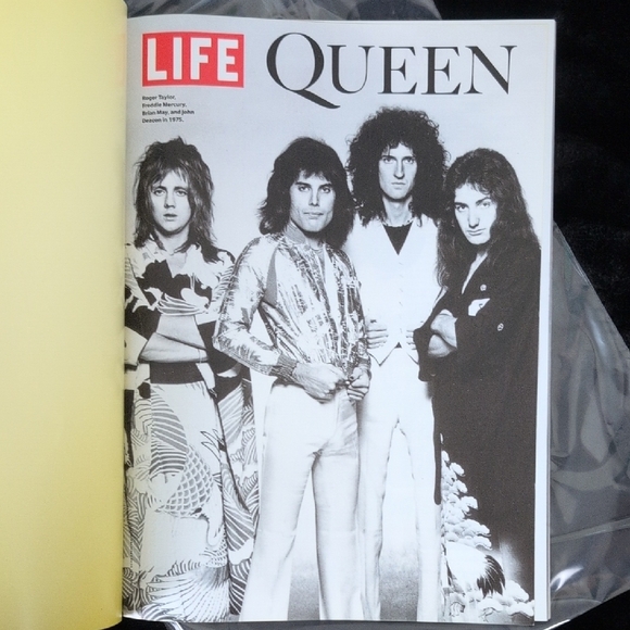 Queen Magazine Cover Poster - Black - Picture 4 of 6